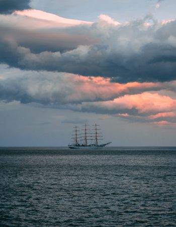Nimbostratus clouds and the precipitation they cause