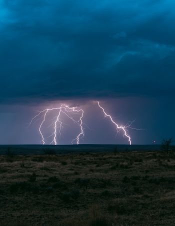 How to protect yourself from lightning