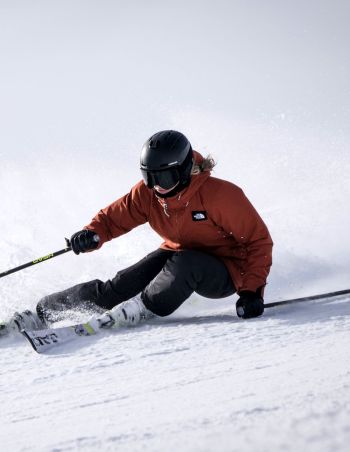 What are the types of skiing and how to choose one