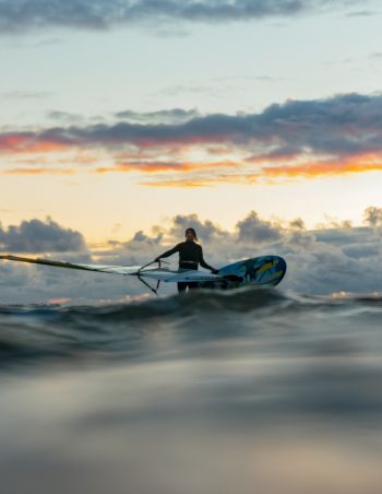 How to choose the right windsurf sail size