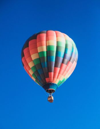 Unusual colors of the sky